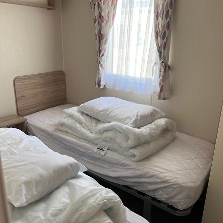 Pg173 Golden Palm Resort 6 Berth Caravan With Decking Chapel Saint Leonards Εξωτερικό φωτογραφία