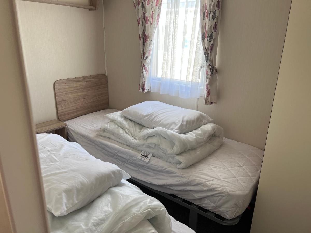Pg173 Golden Palm Resort 6 Berth Caravan With Decking Chapel Saint Leonards Εξωτερικό φωτογραφία